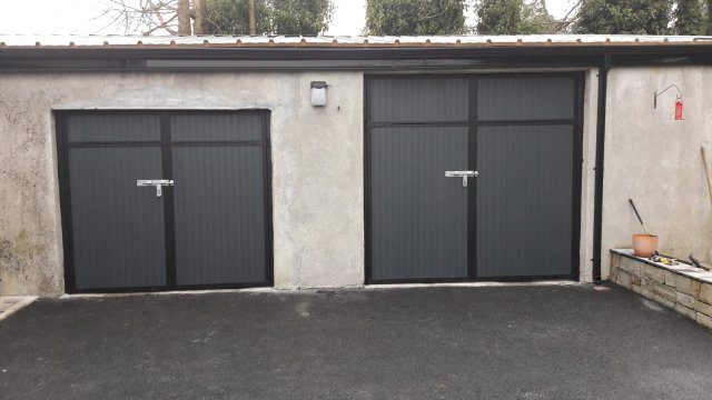 garage doors  anthracite grey